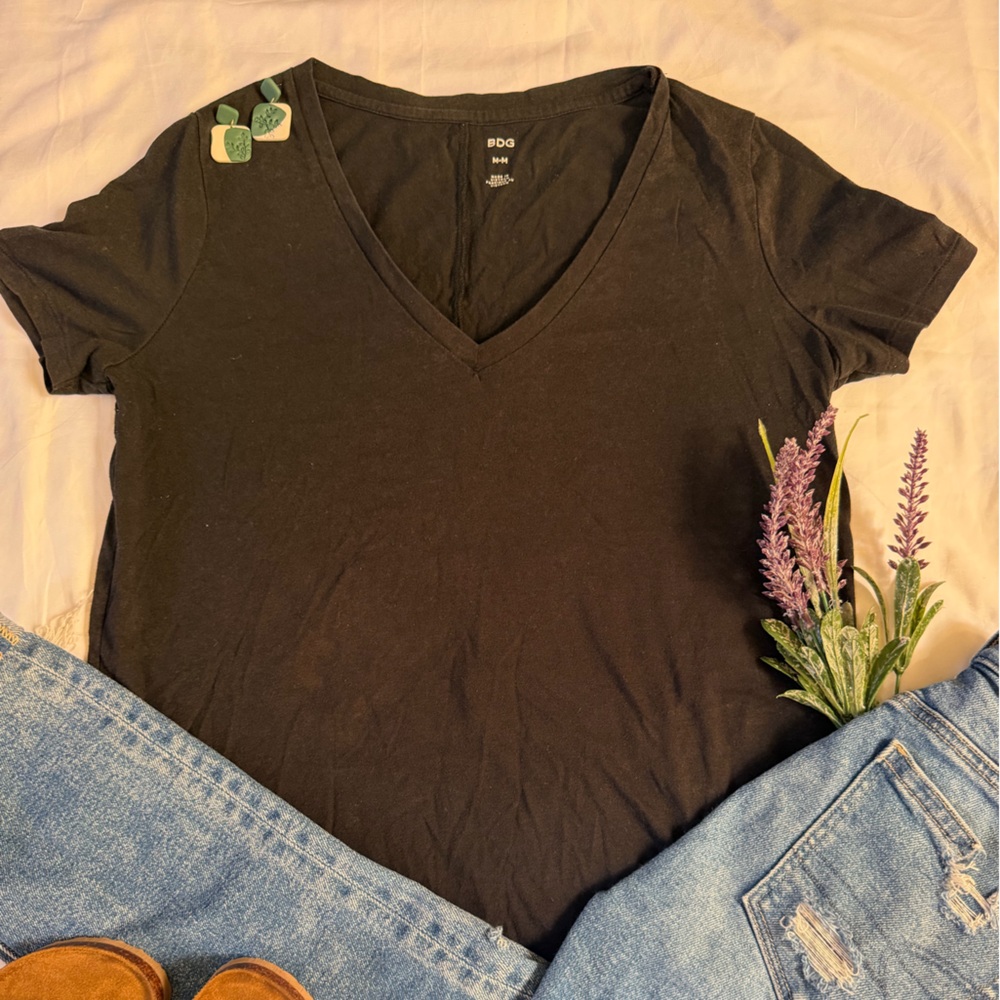 BDG Black Short Sleeve V-Neck Tee